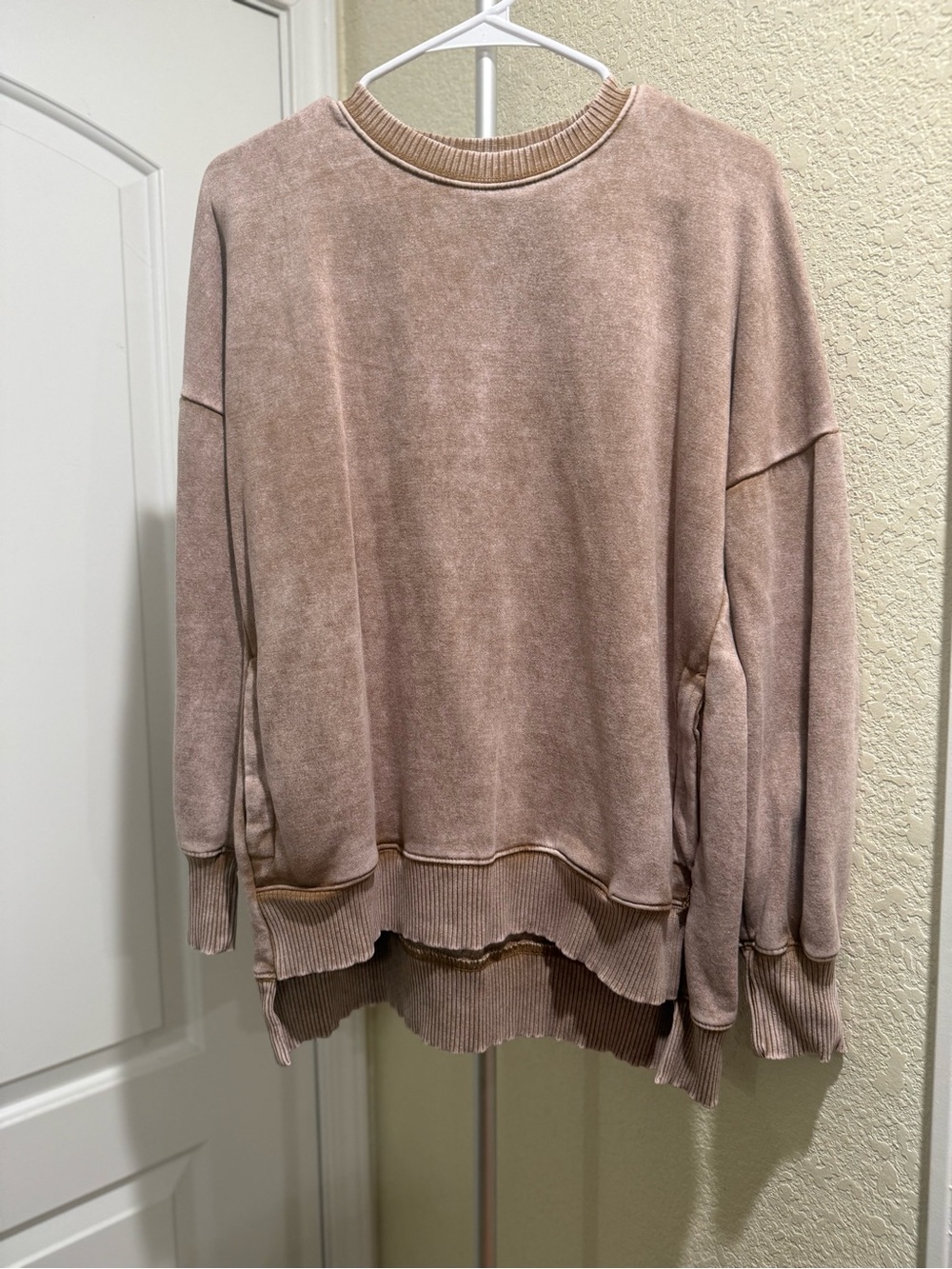 Zenana Outfitters Washed Blush Oversized Crewneck Sweatshirt